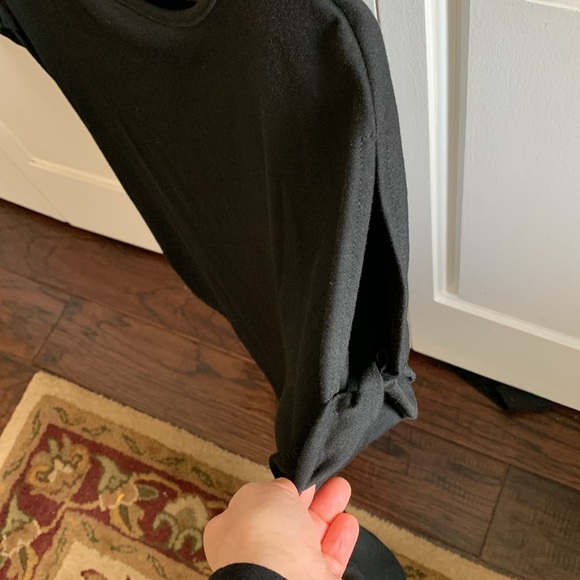 Black tshirt with side slit sleeves - Picture 2 of 3